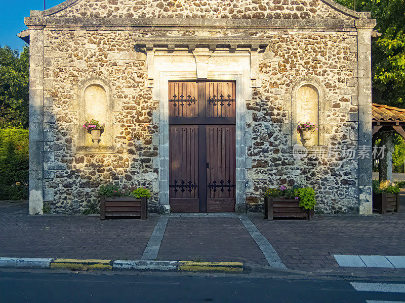 Cazaux-Fréchet-Annéran-Camors church